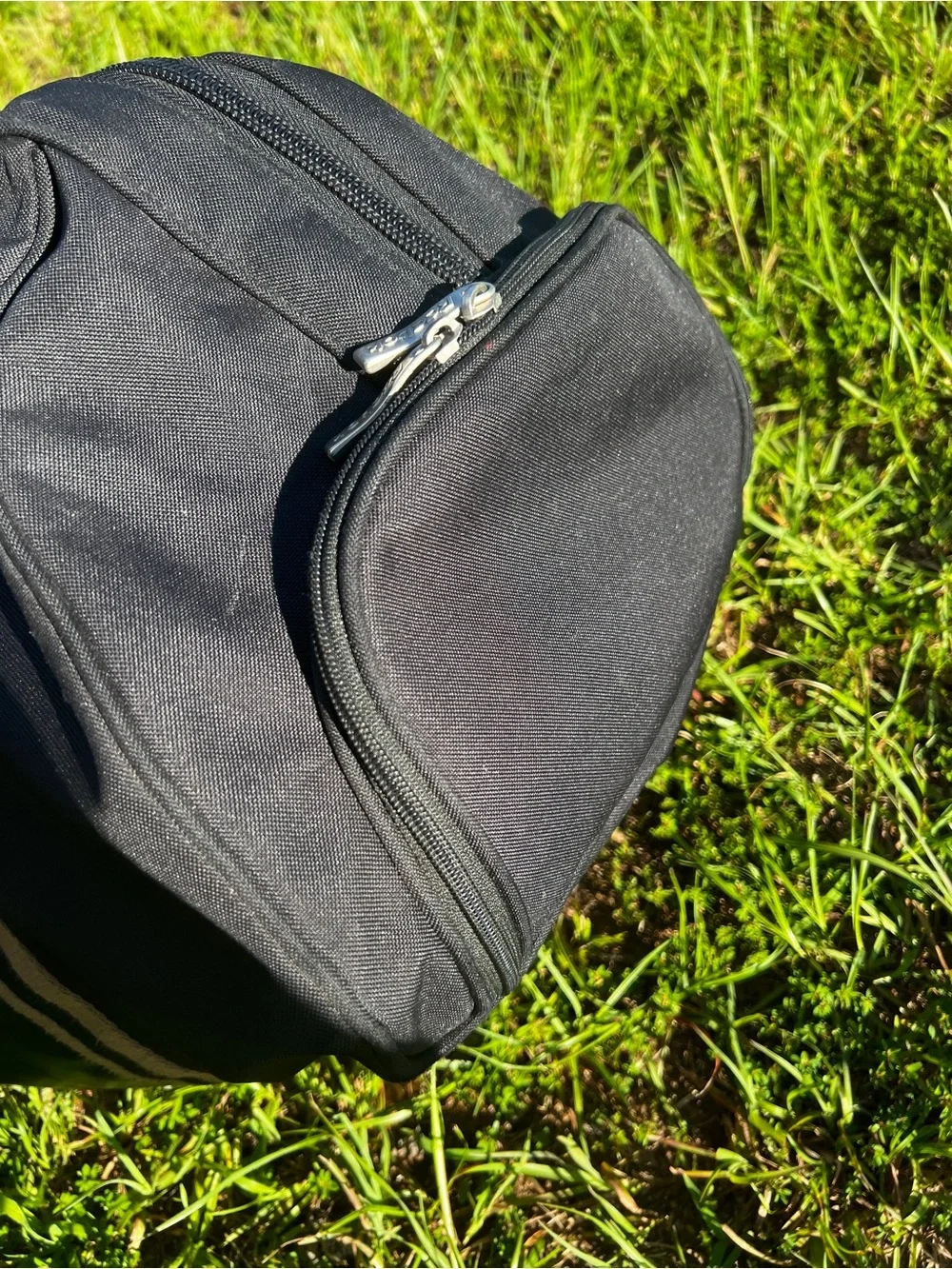 CLEAN Vintage Reebok Black Duffle Bag Carry Luggage Sports